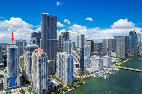 Condo in Miami, Florida, 1 bedroom  № 1368783 - photo 22