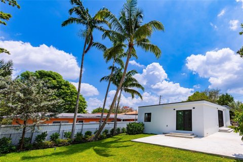 Casa en venta en Miami, Florida, 3 dormitorios, 167.22 m2 № 1368743 - foto 13