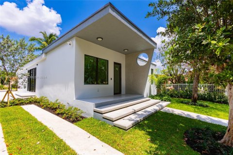 Villa ou maison à vendre à Miami, Floride: 3 chambres, 167.22 m2 № 1368743 - photo 3