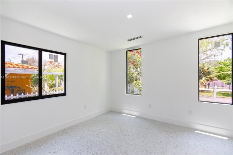 Casa en venta en Miami, Florida, 3 dormitorios, 167.22 m2 № 1368743 - foto 17