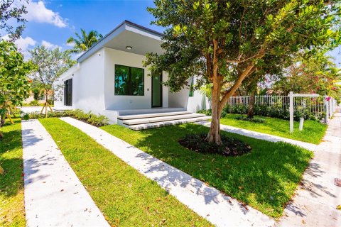 Casa en venta en Miami, Florida, 3 dormitorios, 167.22 m2 № 1368743 - foto 5