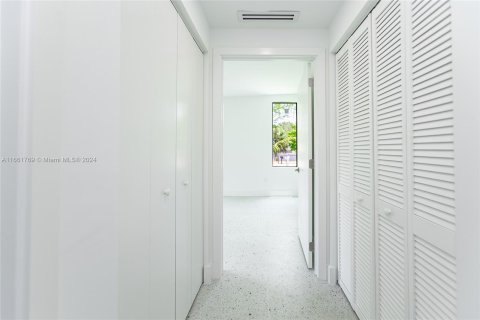 Villa ou maison à vendre à Miami, Floride: 3 chambres, 167.22 m2 № 1368743 - photo 21