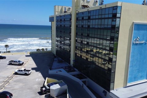 Condominio en venta en Daytona Beach, Florida, 3 habitaciones, 37.72 m2 № 1390696 - foto 2