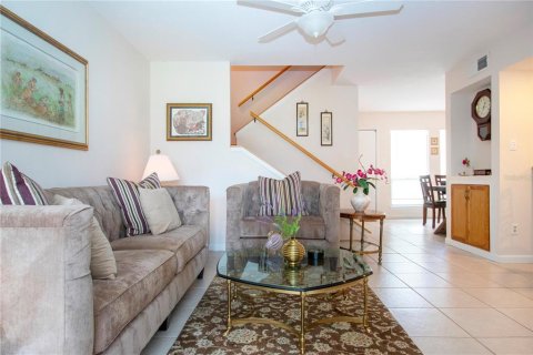 Townhouse in Sarasota, Florida 2 bedrooms, 111.76 sq.m. № 1367660 - photo 13