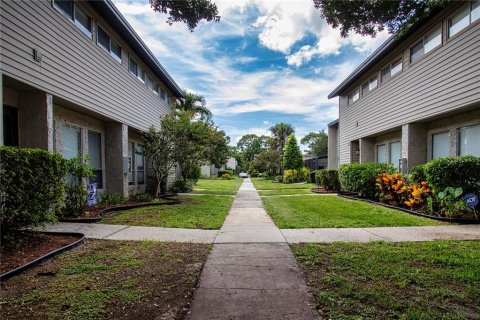 Touwnhouse à vendre à Sarasota, Floride: 2 chambres, 111.76 m2 № 1367660 - photo 8