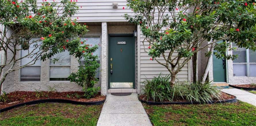 Townhouse in Sarasota, Florida 2 bedrooms, 111.76 sq.m. № 1367660