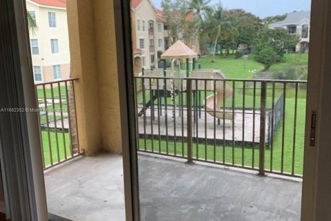 Copropriété à vendre à West Palm Beach, Floride: 2 chambres, 98.48 m2 № 1375436 - photo 11