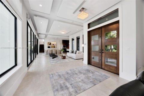 Villa ou maison à vendre à Coral Gables, Floride: 4 chambres, 364.83 m2 № 1375469 - photo 2