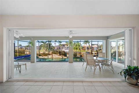 Villa ou maison à vendre à Punta Gorda, Floride: 3 chambres, 164.16 m2 № 1251352 - photo 11