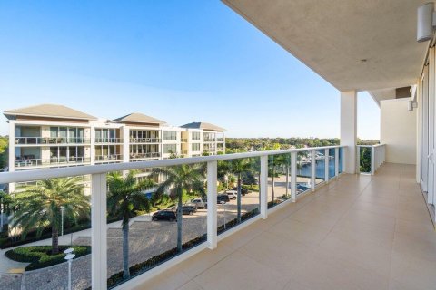 Condo in Palm Beach Gardens, Florida, 3 bedrooms  № 1146129 - photo 23