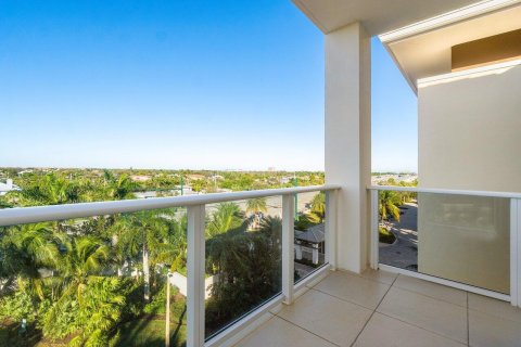 Condo in Palm Beach Gardens, Florida, 3 bedrooms  № 1146129 - photo 21