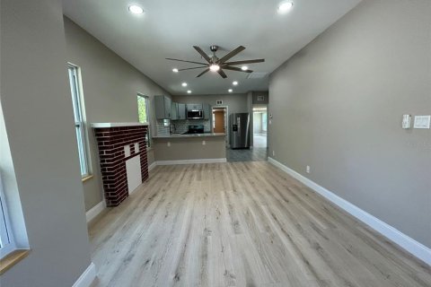 Casa en venta en Saint Petersburg, Florida, 3 dormitorios, 125.98 m2 № 1400828 - foto 4