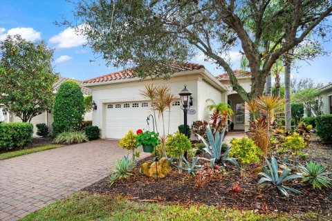Villa ou maison à vendre à Lakewood Ranch, Floride: 3 chambres, 203.36 m2 № 957604 - photo 1
