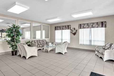 Condo in Tamarac, Florida, 2 bedrooms  № 1098941 - photo 27