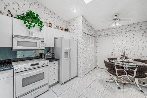 Casa en venta en Boynton Beach, Florida, 2 dormitorios, 127.65 m2 № 1098993 - foto 19
