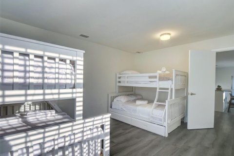 Casa en venta en Miami, Florida, 4 dormitorios, 149.29 m2 № 1242454 - foto 9