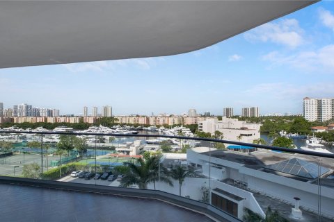 Condo in Aventura, Florida, 2 bedrooms  № 1116070 - photo 14