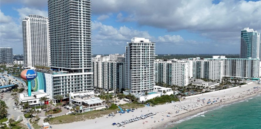 Condo in Hollywood, Florida, 1 bedroom  № 1116071