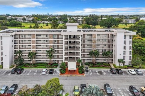 Copropriété à vendre à Pompano Beach, Floride: 3 chambres, 129.13 m2 № 1127871 - photo 15