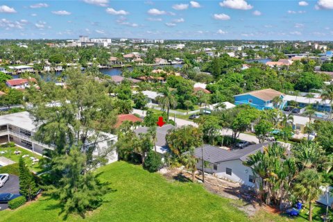 Immobilier commercial à vendre à Pompano Beach, Floride: 174.93 m2 № 846325 - photo 2