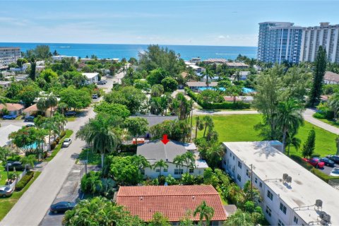 Immobilier commercial à vendre à Pompano Beach, Floride: 174.93 m2 № 846325 - photo 4