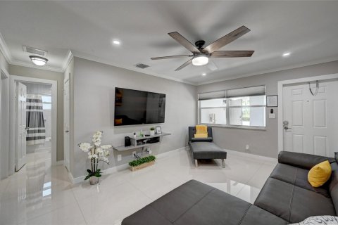 Immobilier commercial à vendre à Pompano Beach, Floride: 174.93 m2 № 846325 - photo 20