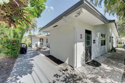 Immobilier commercial à vendre à Pompano Beach, Floride: 174.93 m2 № 846325 - photo 7