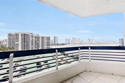 Condo in Aventura, Florida, 2 bedrooms  № 1118304 - photo 4