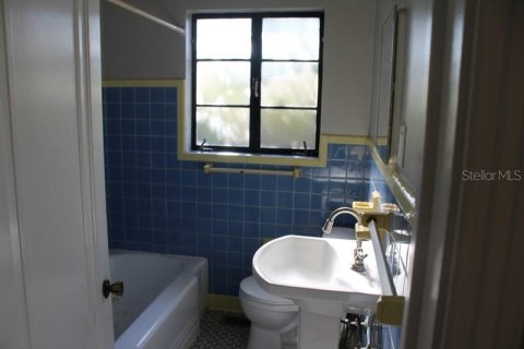Снять в аренду квартиру в Сент-Питерсберг, Флорида 3 комнаты, 129.32м2, № 1586281 - фото 13