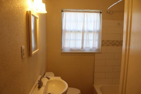 Снять в аренду квартиру в Сент-Питерсберг, Флорида 3 комнаты, 129.32м2, № 1586281 - фото 6