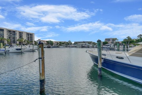 Copropriété à vendre à Boca Raton, Floride: 2 chambres, 127.74 m2 № 1182568 - photo 7