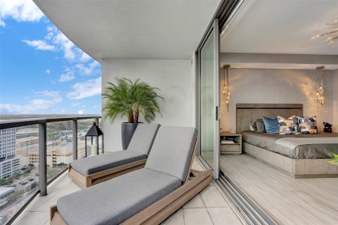 Condominio en venta en Fort Lauderdale, Florida, 3 dormitorios, 173.45 m2 № 1182559 - foto 19