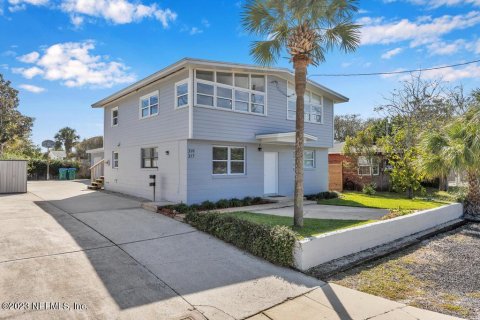 Duplex à vendre à Neptune Beach, Floride: 4 chambres, 187.2 m2 № 801865 - photo 2