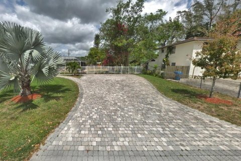 Terreno en venta en Pompano Beach, Florida № 1014174 - foto 3