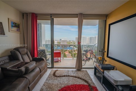 Condo in Aventura, Florida, 2 bedrooms  № 1004362 - photo 18