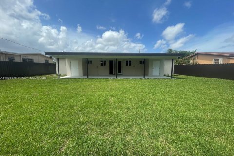 Villa ou maison à louer à Miami, Floride: 2 chambres, 117.06 m2 № 1367440 - photo 8