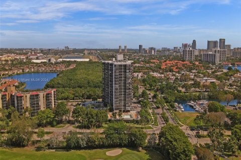 Condo in Aventura, Florida, 2 bedrooms  № 1117143 - photo 29