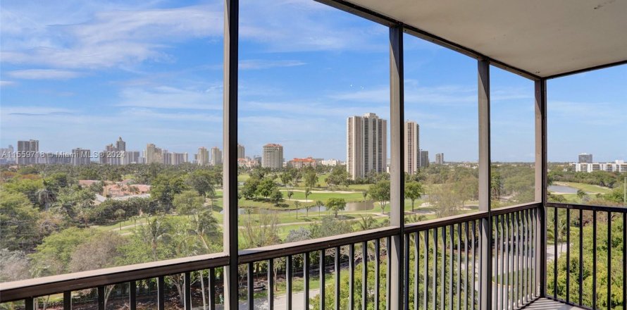 Condo à Aventura, Floride, 2 chambres  № 1117143