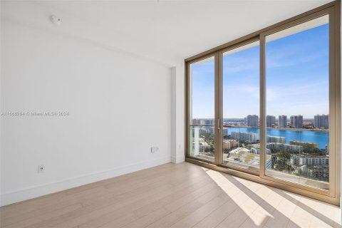 Copropriété à vendre à Sunny Isles Beach, Floride: 4 chambres, 407.38 m2 № 1117183 - photo 23