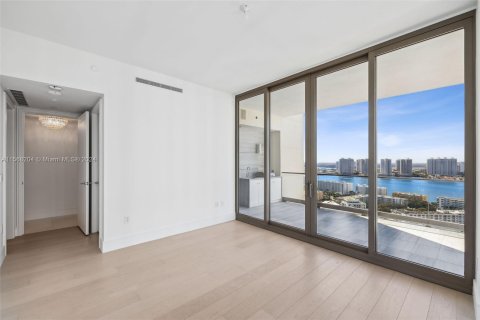 Copropriété à vendre à Sunny Isles Beach, Floride: 4 chambres, 407.38 m2 № 1117183 - photo 21