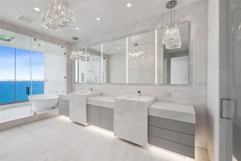 Copropriété à vendre à Sunny Isles Beach, Floride: 4 chambres, 407.38 m2 № 1117183 - photo 15