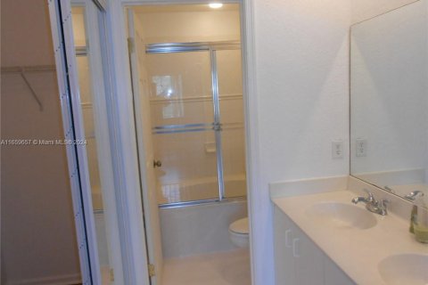 Adosado en venta en Miramar, Florida, 3 dormitorios, 149.57 m2 № 1364965 - foto 13