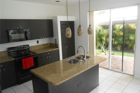 Touwnhouse à vendre à Miramar, Floride: 3 chambres, 149.57 m2 № 1364965 - photo 20