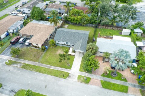 Casa en venta en Hollywood, Florida, 3 dormitorios, 125.42 m2 № 1364927 - foto 21