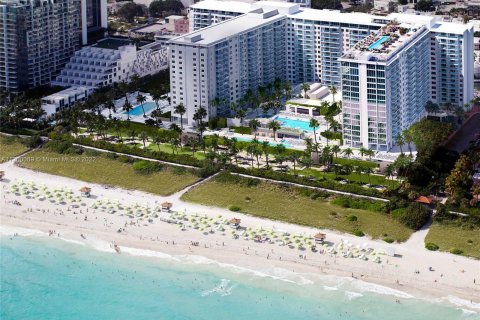 Condominio en alquiler en Miami Beach, Florida, 61.32 m2 № 10254 - foto 17