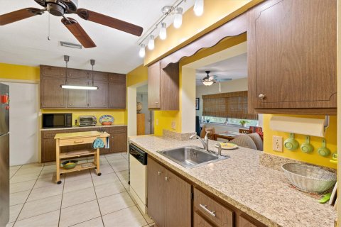 Villa ou maison à vendre à Tamarac, Floride: 2 chambres, 151.34 m2 № 1098997 - photo 21