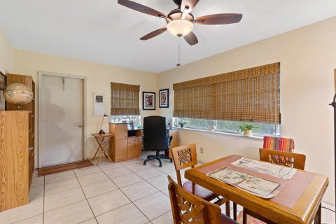 Villa ou maison à vendre à Tamarac, Floride: 2 chambres, 151.34 m2 № 1098997 - photo 16