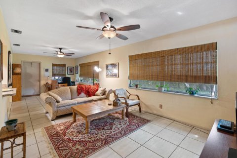 Villa ou maison à vendre à Tamarac, Floride: 2 chambres, 151.34 m2 № 1098997 - photo 15