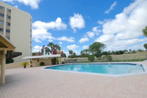 Condo in Lauderhill, Florida, 2 bedrooms  № 1098999 - photo 21