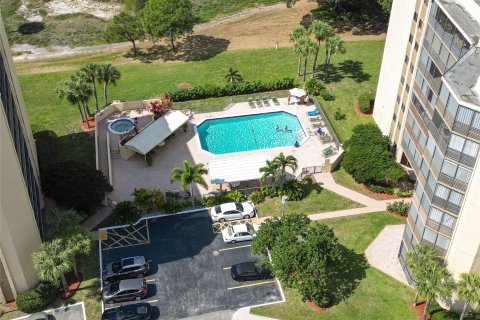 Condo in Lauderhill, Florida, 2 bedrooms  № 1098999 - photo 3